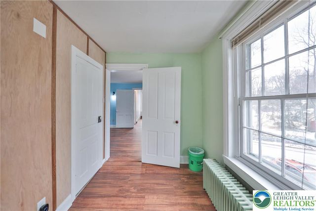 1333 Spring Valley Road, Bethlehem City, PA 18015