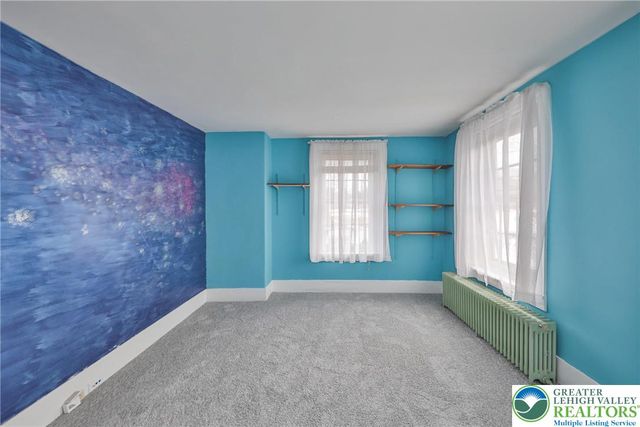 1333 Spring Valley Road, Bethlehem City, PA 18015