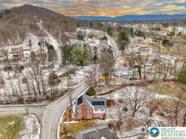 1333 Spring Valley Road, Bethlehem City, PA 18015