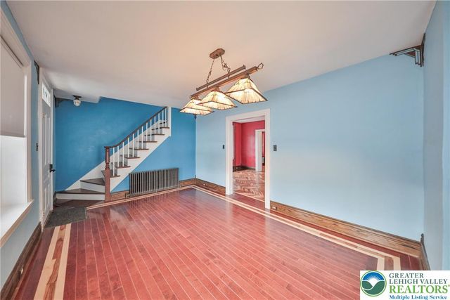 1333 Spring Valley Road, Bethlehem City, PA 18015