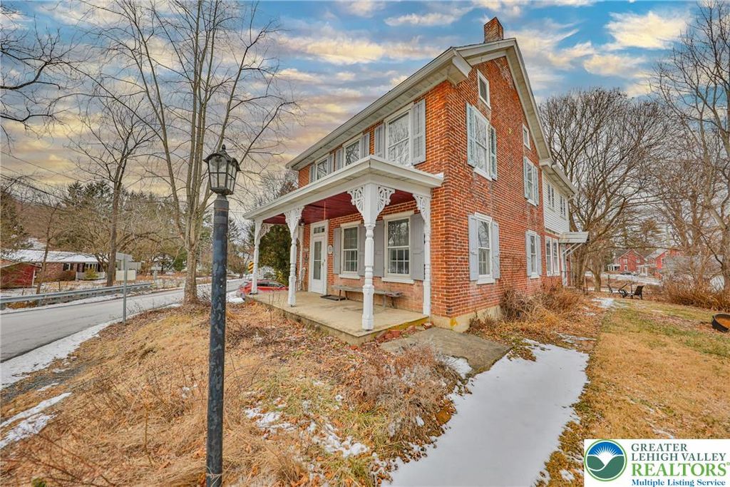 1333 Spring Valley Road, Bethlehem City, PA 18015