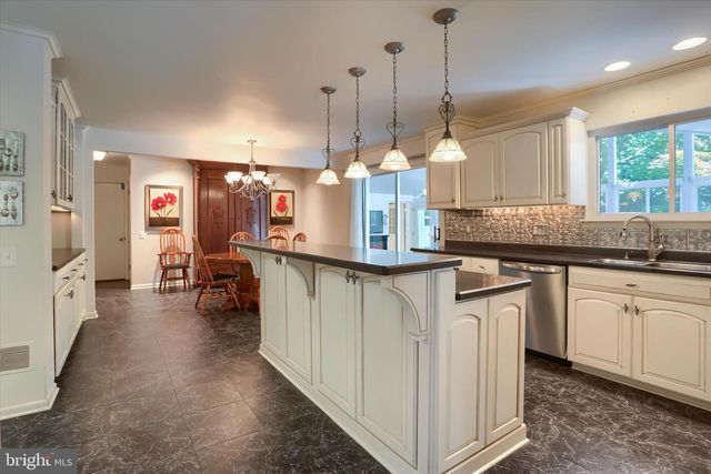 4225 ORCHARD HILL RD, Harrisburg, PA 17110
