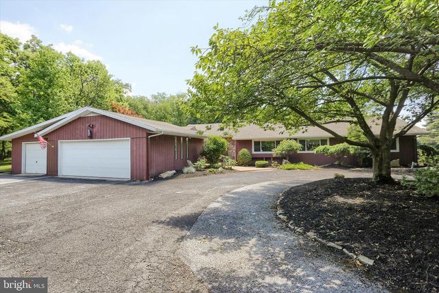 4225 ORCHARD HILL RD, Harrisburg, PA 17110