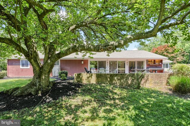 4225 ORCHARD HILL RD, Harrisburg, PA 17110