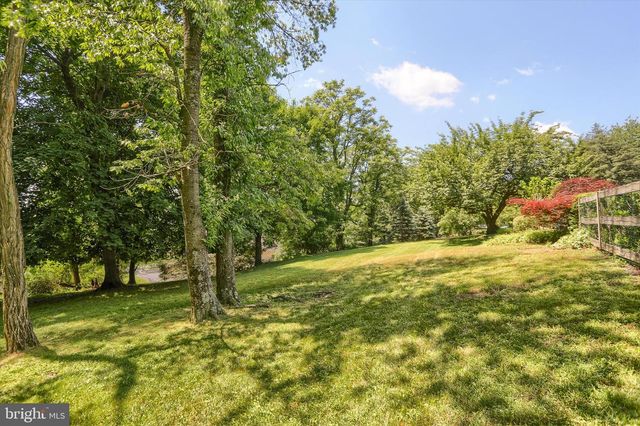 4225 ORCHARD HILL RD, Harrisburg, PA 17110