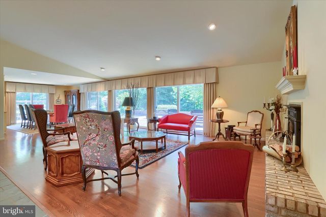 4225 ORCHARD HILL RD, Harrisburg, PA 17110