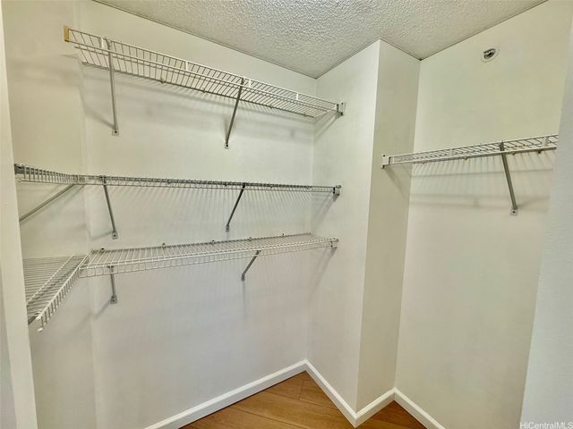 1314 Kalakaua Avenue 910, Honolulu, HI 96826