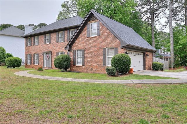 4976 Mystere Circle SW, Lilburn, GA 30047