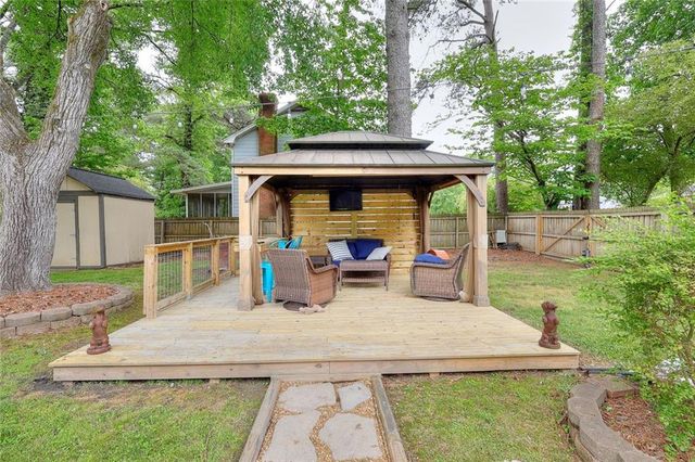 4976 Mystere Circle SW, Lilburn, GA 30047