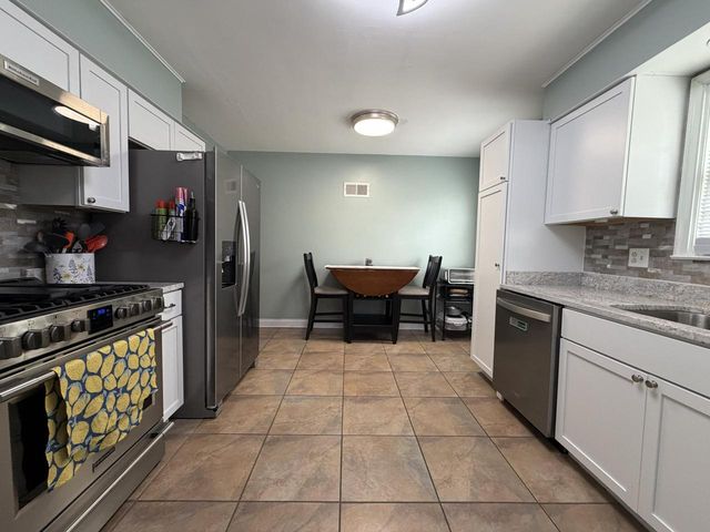 2540 Lincoln ROAD, Kenosha, WI 53143