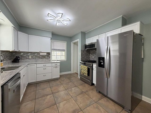 2540 Lincoln ROAD, Kenosha, WI 53143