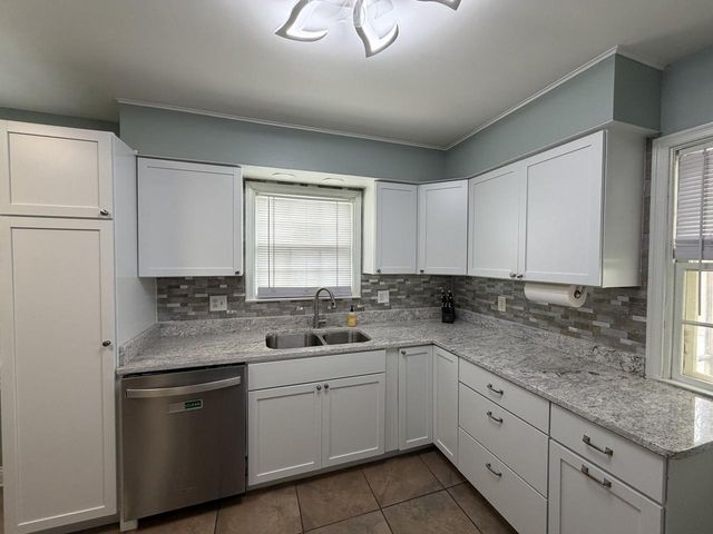 2540 Lincoln ROAD, Kenosha, WI 53143