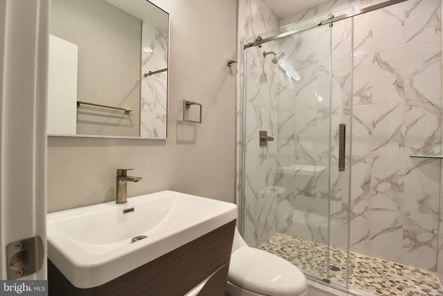 1642 CAMBRIDGE ST, Philadelphia, PA 19130