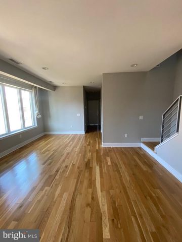 1642 CAMBRIDGE ST, Philadelphia, PA 19130