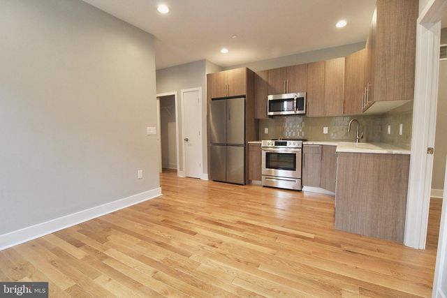 1642 CAMBRIDGE ST, Philadelphia, PA 19130