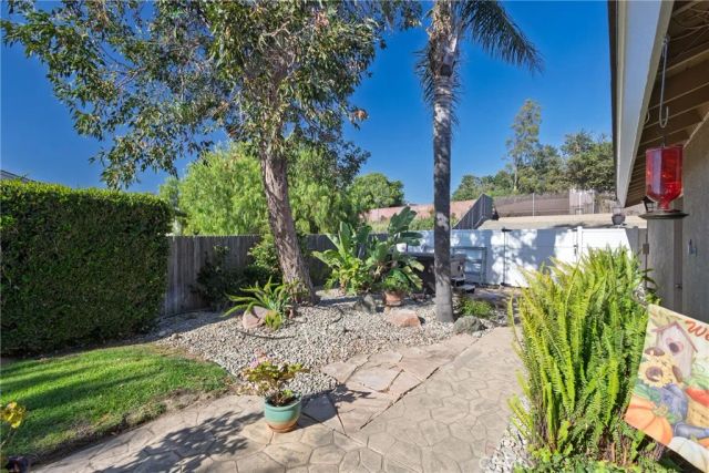 1377 Ken, Santa Maria, CA 93455
