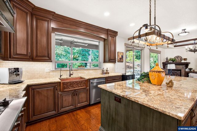 450 Augusta St SE, Salem, OR 97306