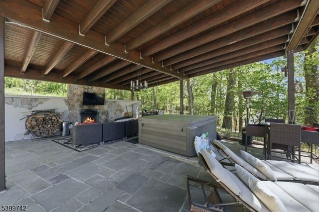 38 Farview Rd, Millburn Twp., NJ 07041