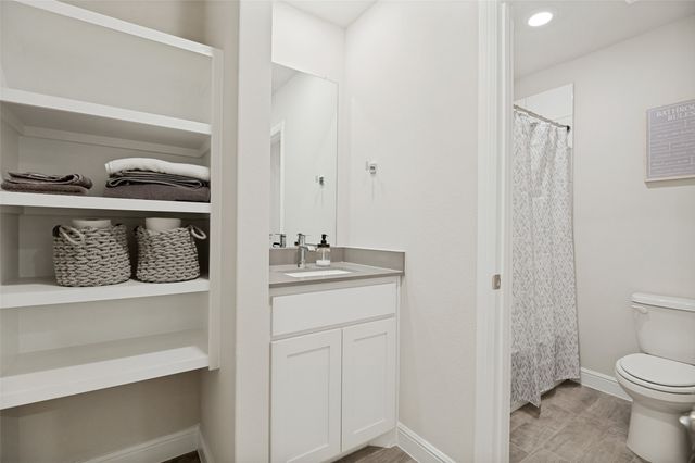 1337 Rolling Meadows Drive, Cedar Hill, TX 75104