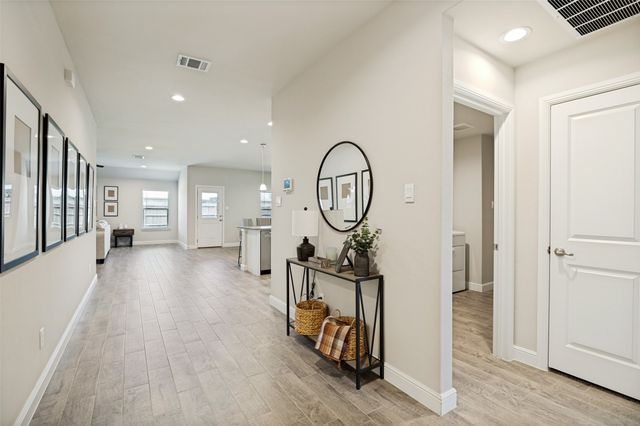 1337 Rolling Meadows Drive, Cedar Hill, TX 75104
