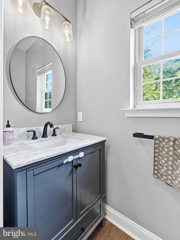 5 HIGH POINTE RDG, Sicklerville, NJ 08081