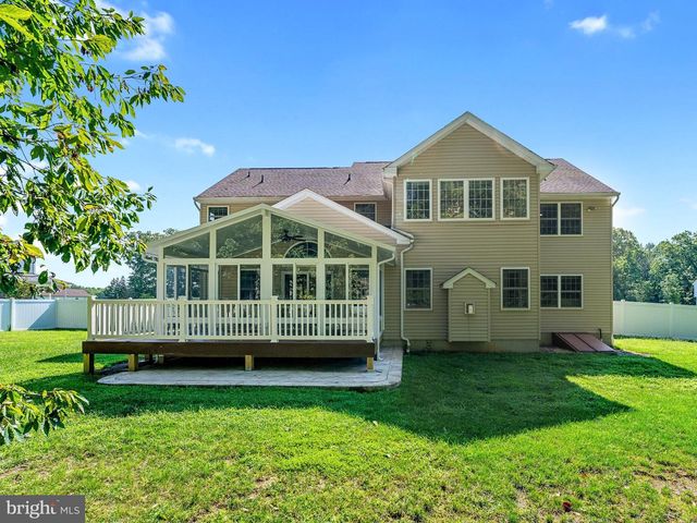 5 HIGH POINTE RDG, Sicklerville, NJ 08081