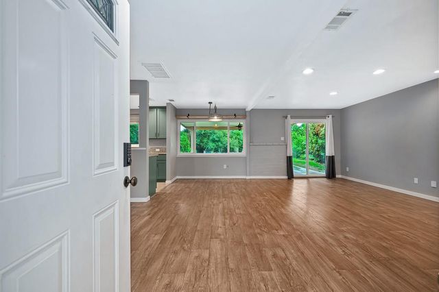 7330 Saint John Way, Orangevale, CA 95662