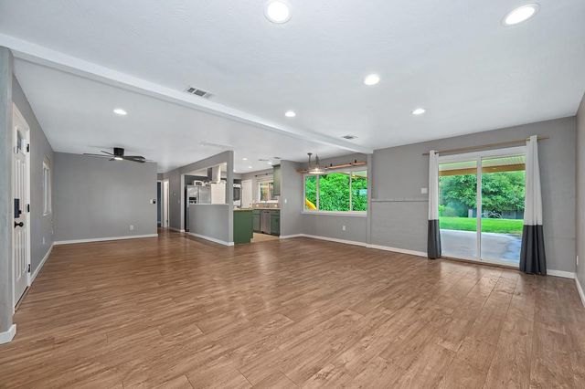 7330 Saint John Way, Orangevale, CA 95662