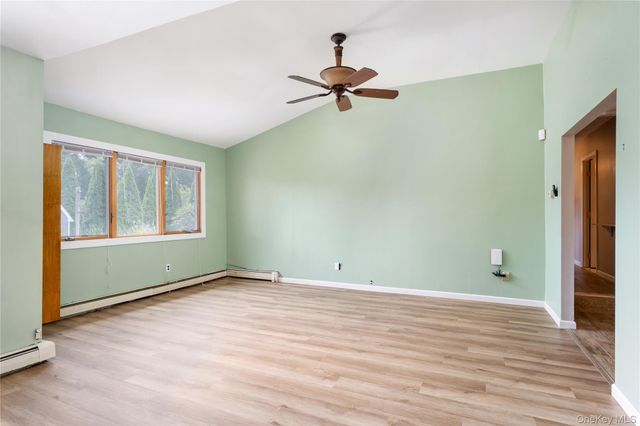 4 N Balin Court, South Setauket, NY 11720
