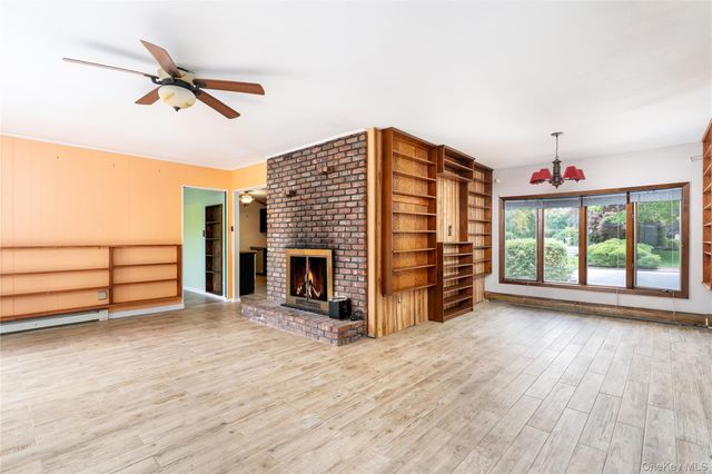 4 N Balin Court, South Setauket, NY 11720
