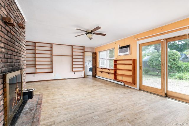 4 N Balin Court, South Setauket, NY 11720