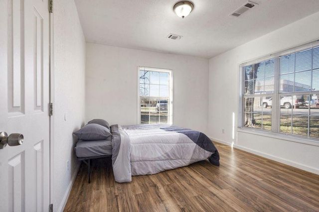 472 E Main Street, Zavalla, TX 75980