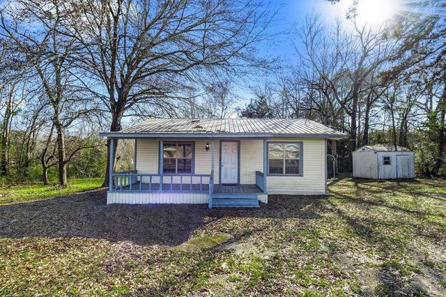 472 E Main Street, Zavalla, TX 75980