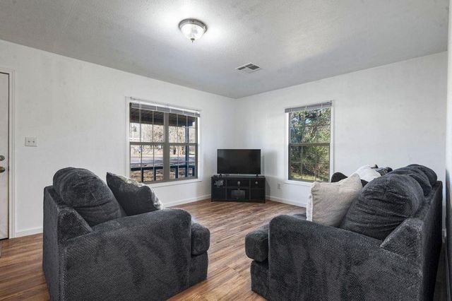 472 E Main Street, Zavalla, TX 75980