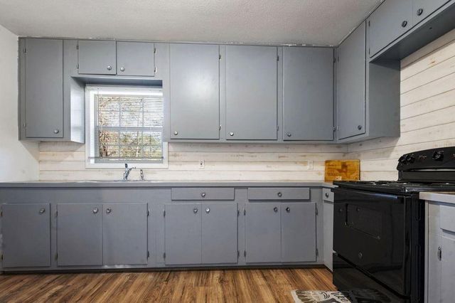 472 E Main Street, Zavalla, TX 75980