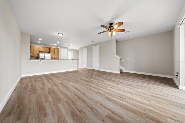 8439 KELSALL DRIVE, Orlando, FL 32832