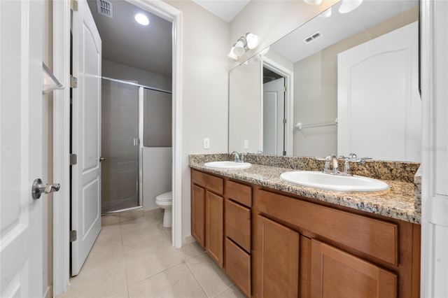 8439 KELSALL DRIVE, Orlando, FL 32832