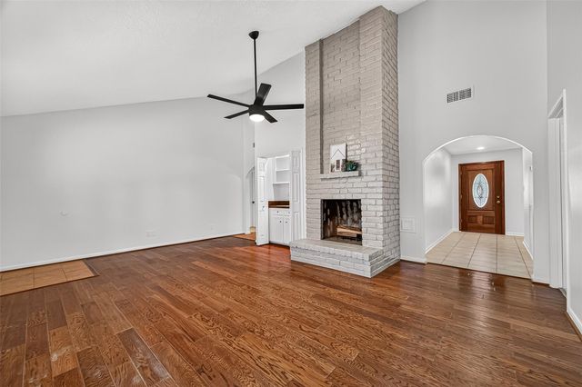 15814 Boulder Oaks Drive, Houston, TX 77084