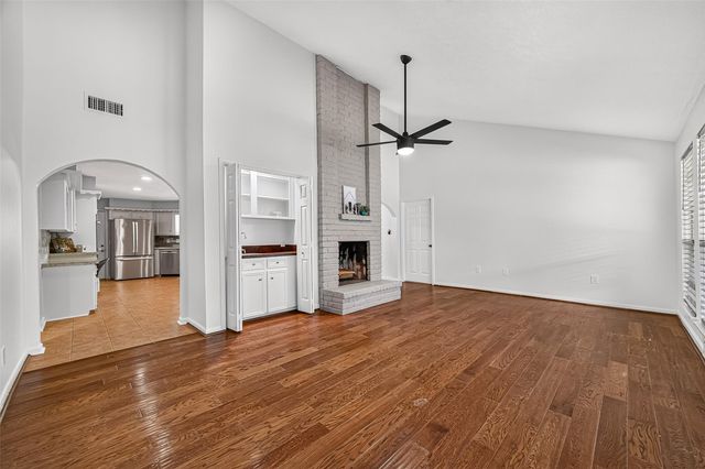 15814 Boulder Oaks Drive, Houston, TX 77084