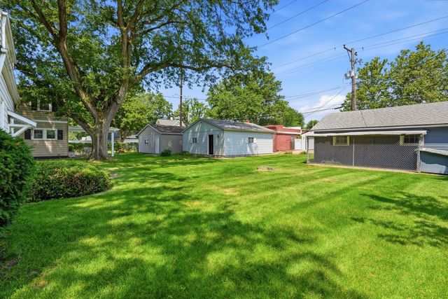 511 27th Avenue, Moline, IL 61265