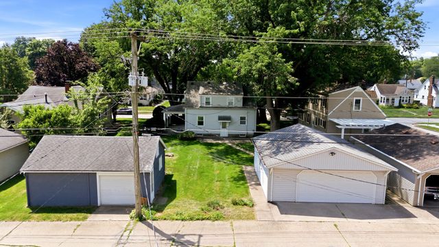511 27th Avenue, Moline, IL 61265