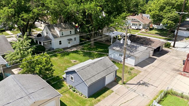 511 27th Avenue, Moline, IL 61265