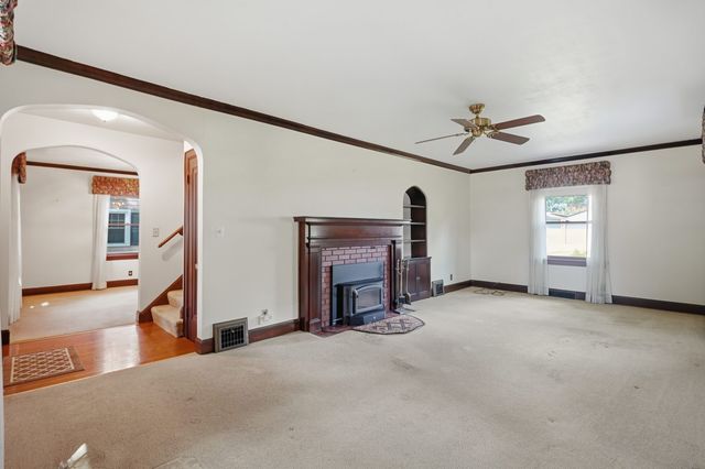 511 27th Avenue, Moline, IL 61265