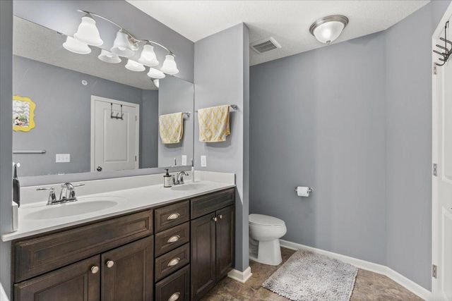 4372 Corn Silk Lane, Woodbury, MN 55129