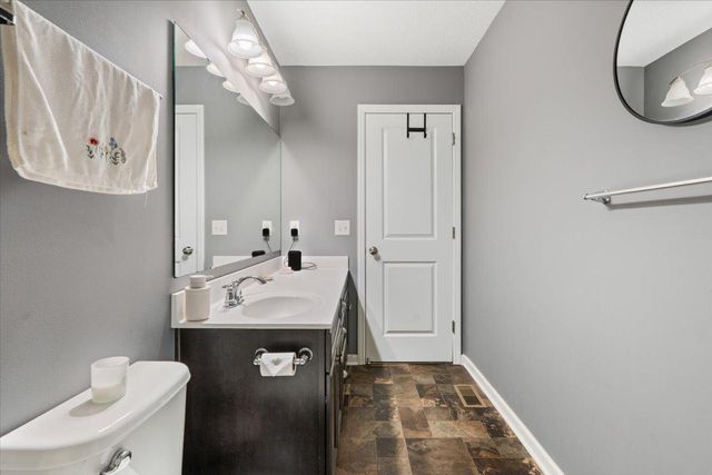 4372 Corn Silk Lane, Woodbury, MN 55129