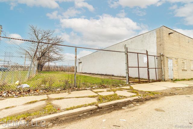 18090 Mount Elliott Street, Detroit, MI 48234