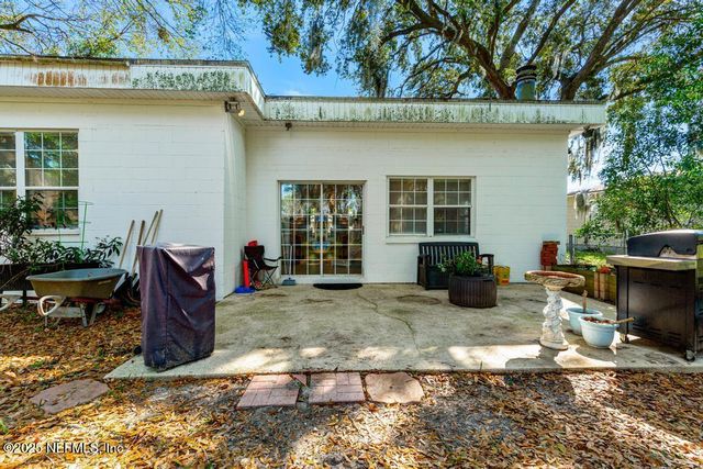 6545 NEWCASTLE Road, Jacksonville, FL 32216