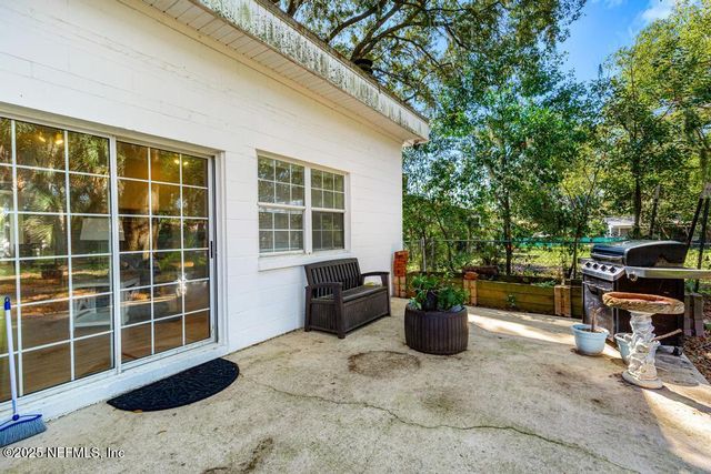 6545 NEWCASTLE Road, Jacksonville, FL 32216