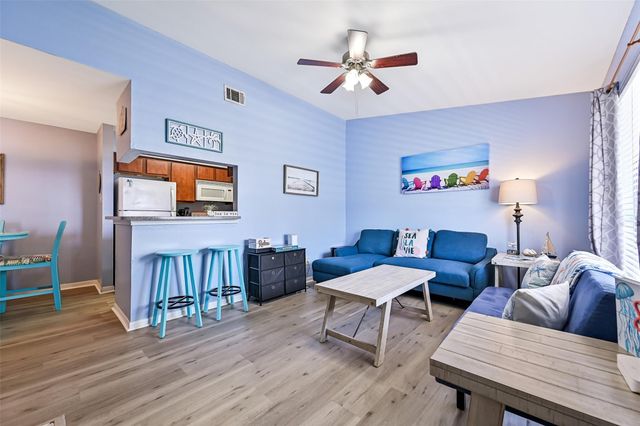 3506 Cove View Boulevard 1206, Galveston, TX 77554