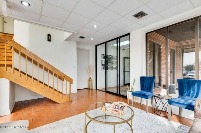 206 Magnate Drive, Lafayette, LA 70508